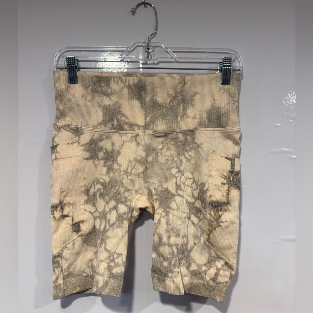 The Post‎ White and Grey Tie-Dye Pocket Biker Shorts